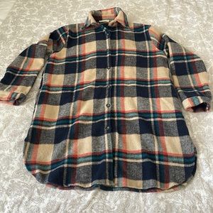 ADORA Womens Plaid Shacket size medium with pockets